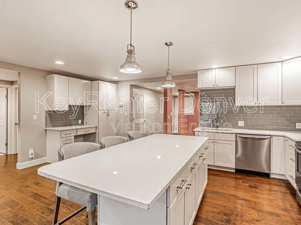800 N Pearl St APT 202, Denver, CO 80203