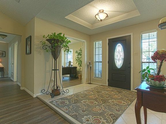 3rd image of 2509 Idlewood Dr