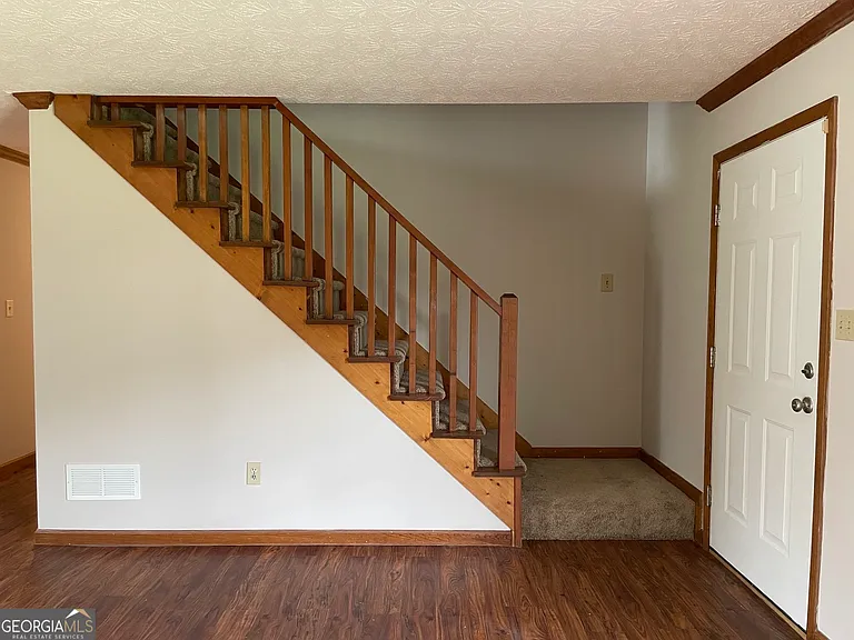 100 Kelley Way — Photo 13