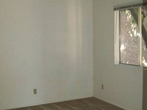 5th image of 700 W University Dr Unit 116