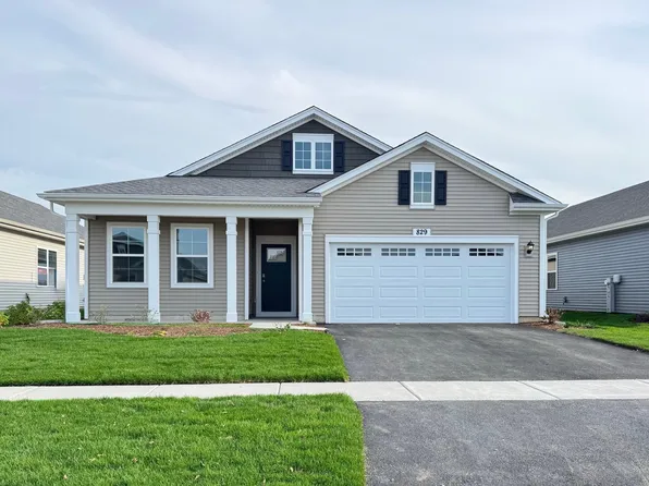 829 Mesa Ln, Pingree Grove, IL 60140