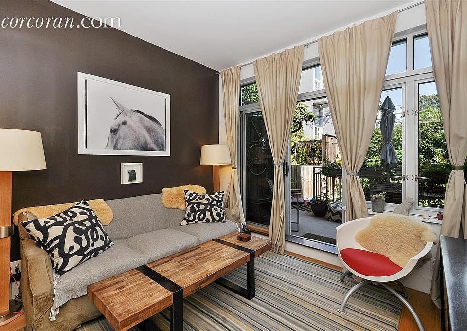 1st image of 160 Manhattan Ave APT 1B