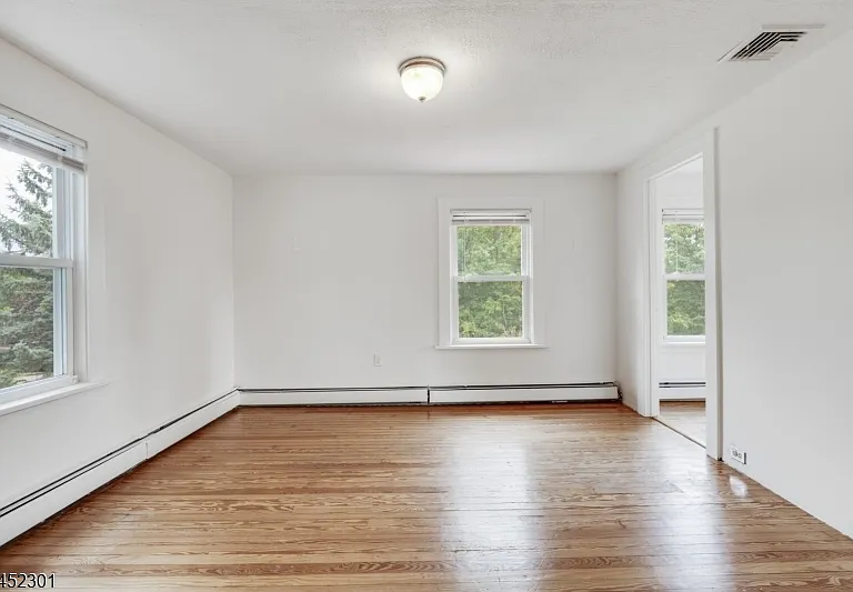 275 E Mount Pleasant Ave — Photo 27