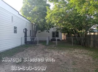 224 NW 2nd St #4, Premont, TX 78375