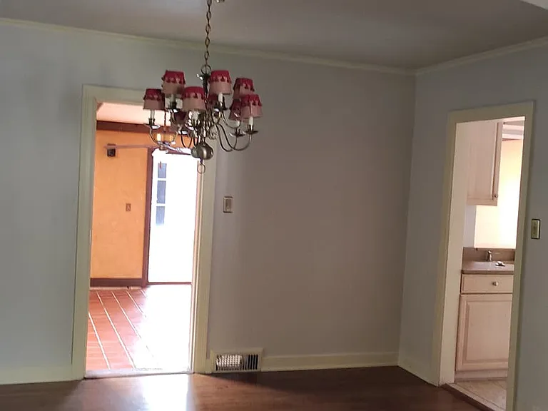 208 Robert Ave #1 — Photo 1