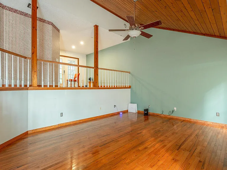 6135 Blue Ash Dr — Photo 6