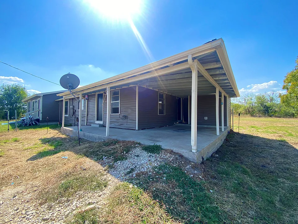 415 Jasmine Ln #415