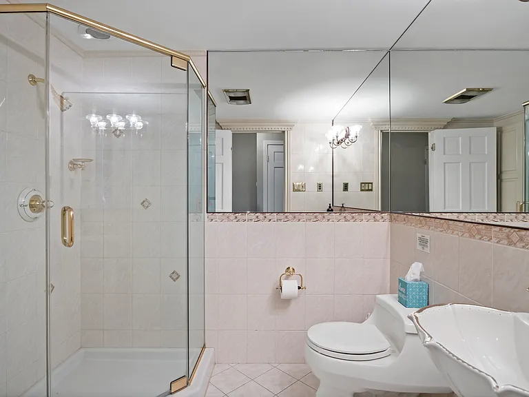 2609 Dougall Rd #D — Photo 11