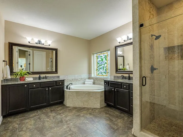 308 Duffy Ln — Photo 15