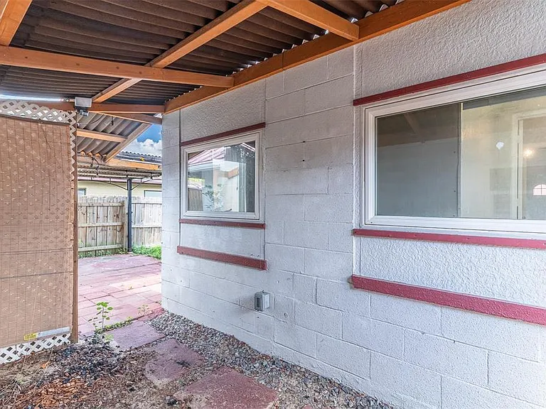 916 Cohassett Ave — Photo 13