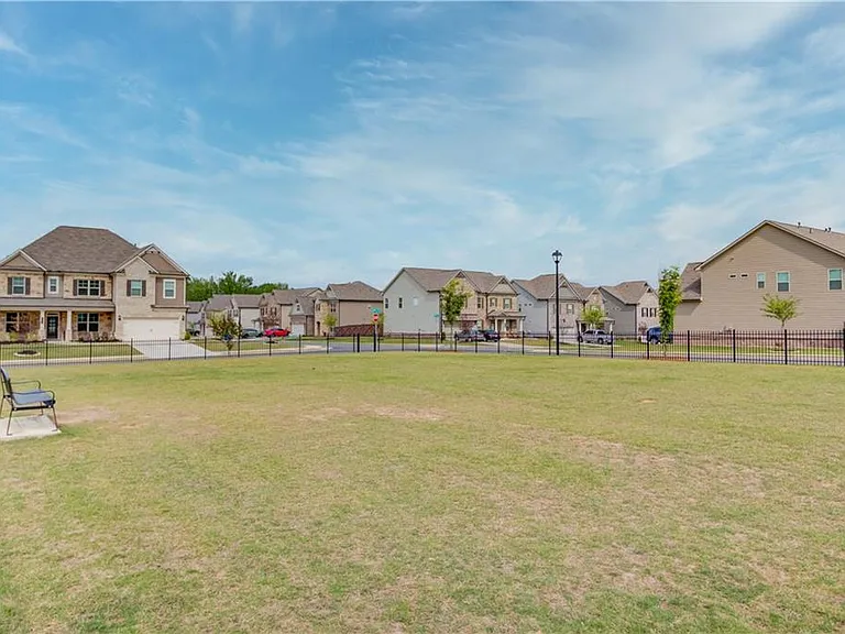 404 Henson Farm Dr — Photo 44