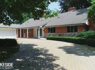 49684 Goulette Pointe Dr, Chesterfield, MI 48047