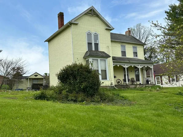 106 N 1st St, Clarksville, OH 45113