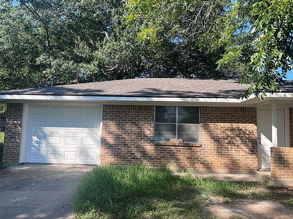 2nd image of 211 Scott Ct