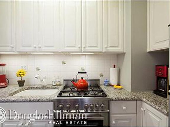 3rd image of 465 W 23rd St APT 8A