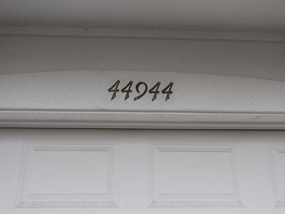 3rd image of 44944 Marigold Dr