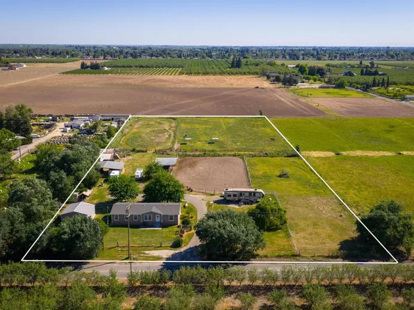 12518 Lone Oak Rd, Waterford, CA 95386