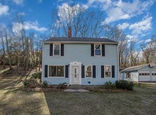 35 Chestnut St, Wrentham, MA 02093