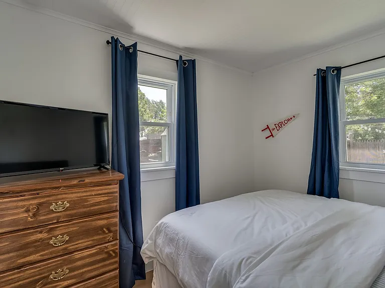 105 Brown Shores Rd — Photo 16