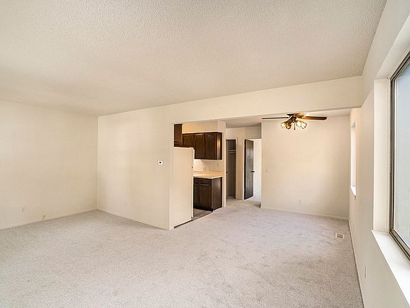 5th image of 956 Vassar Ave