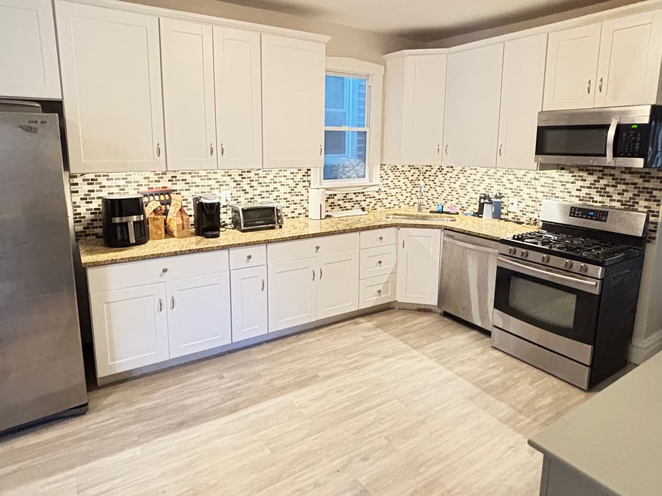 1st image of 1716 W School St #1