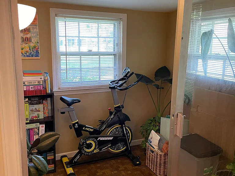 1810 Hillcrest Dr — Photo 6