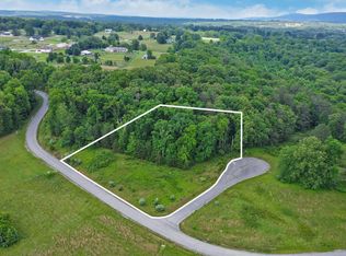 York Ct, Crossville, TN 38555