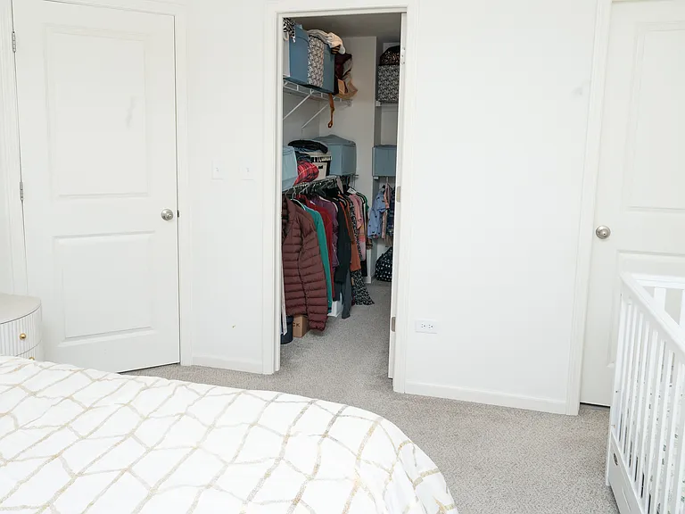 2204 Venture Dr — Photo 7