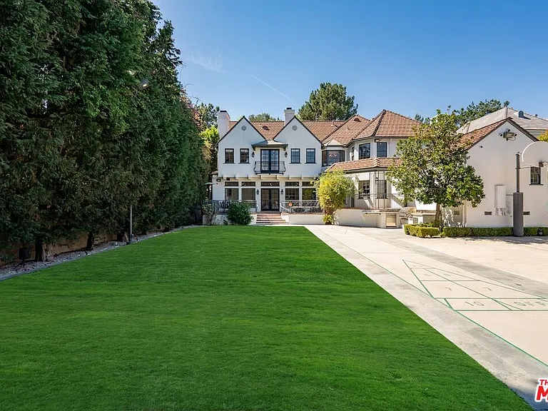 628 N Sierra Dr — Photo 50