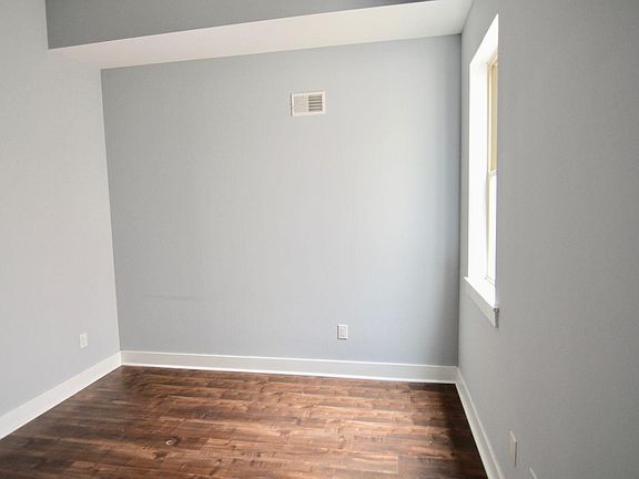 5th image of 1415 N Franklin St #D