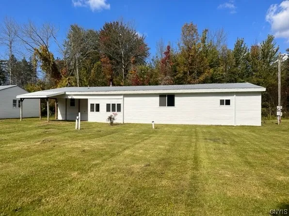 138 Emery Rd, Fulton, NY 13069