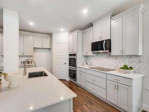 2nd image of 5216 Picasso Rd