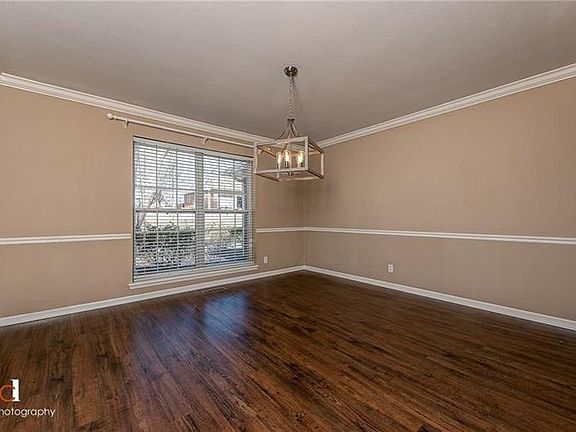 5th image of 2716 W Seminole Dr