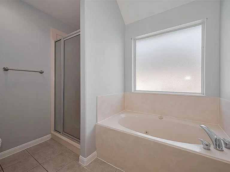 9631 Highland Pointe Dr — Photo 33