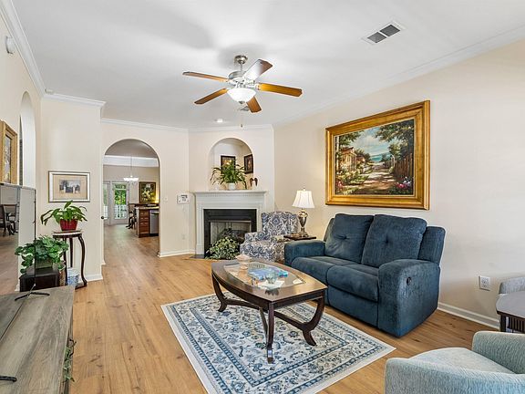 5th image of 2449 Ridgemont Dr