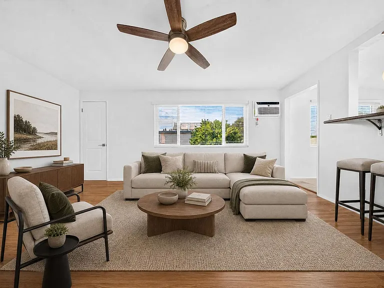 6944-6954 Coldwater Canyon Ave — Photo 14