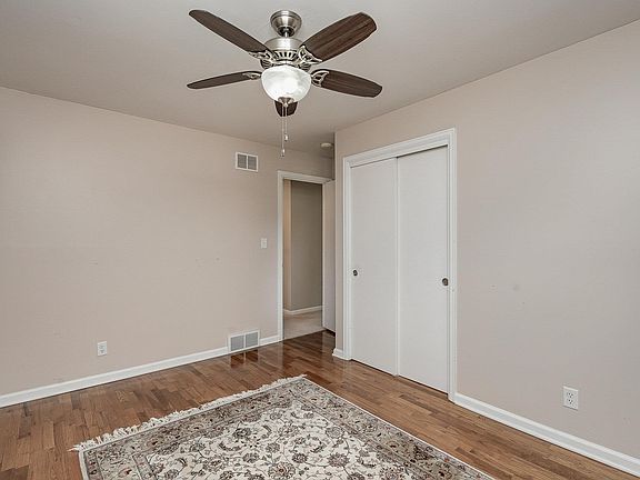 5th image of 6219 Dewhirst Dr