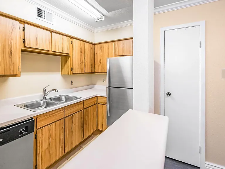 18511 Egret Bay Blvd #614 — Photo 4