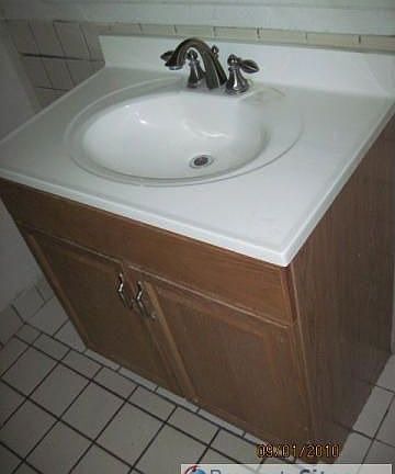 5th image of 2834 W Belmont Ave