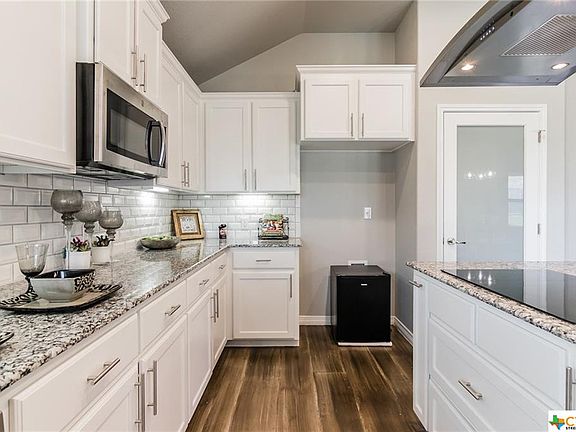 5th image of 2531 Faux Pine Dr