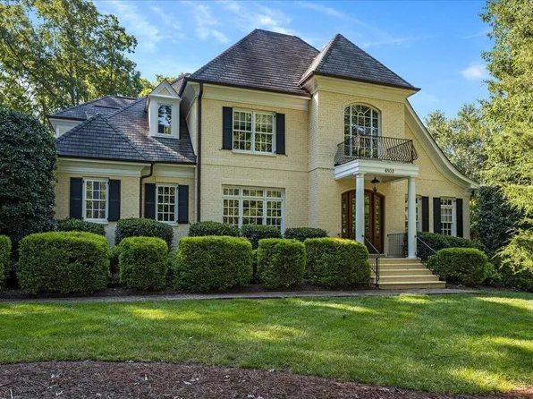 6102 Treyburn Point Dr, Durham, NC 27712