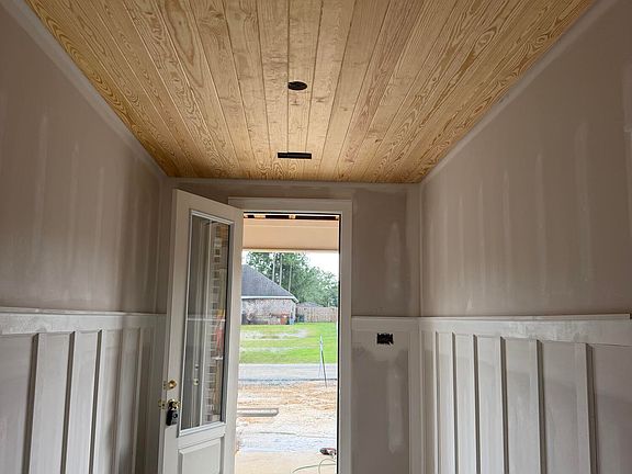 5th image of 21794 Oak Terrace Dr