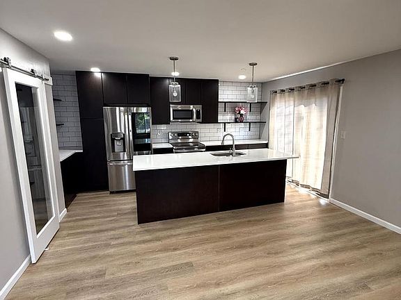 4th image of 10289 Ridgeline Dr