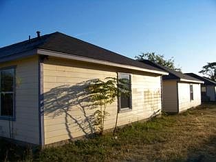 1st image of 418 - 420 AMIRES PL