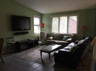 34 Gardenia Ln, Narragansett, RI 02882