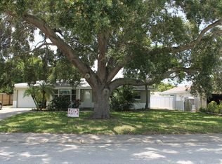 8102 122nd St, Seminole, FL 33772