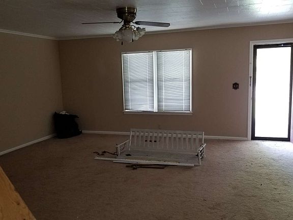 2nd image of 719 Walker St S
