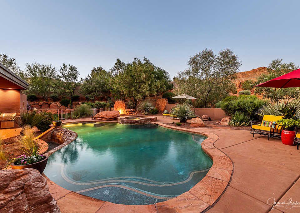 1st image of 3052 Snow Canyon Pkwy #123