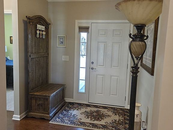 2nd image of 4163 Perth Rd