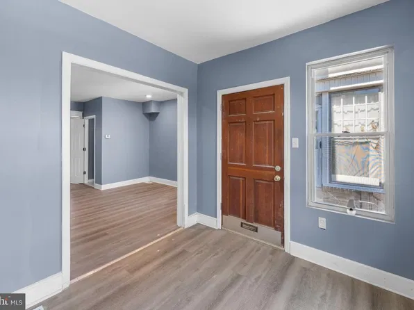 6714 N Smedley St, Philadelphia, PA 19126